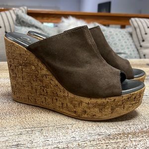 Callisto Of California Wedge FITS LIKE 7.5-8 !!! SUPER COMFORTABLE